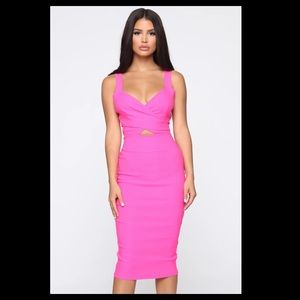 Pink midi body con dress